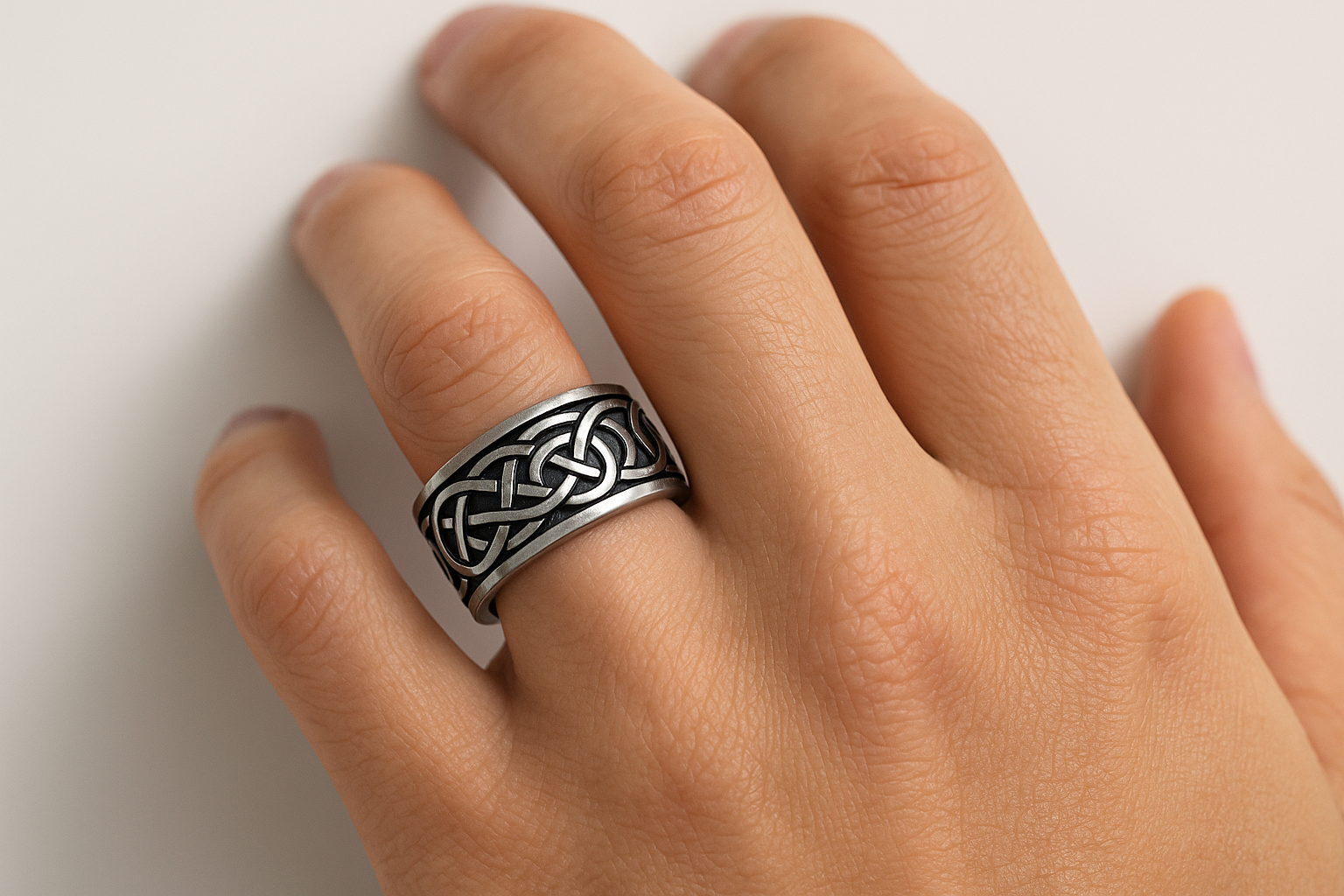 Celtic Ring Lifestyle Photo