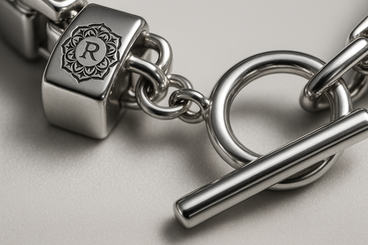 Close-up with 925 marking and Rosa Argento logo engraved