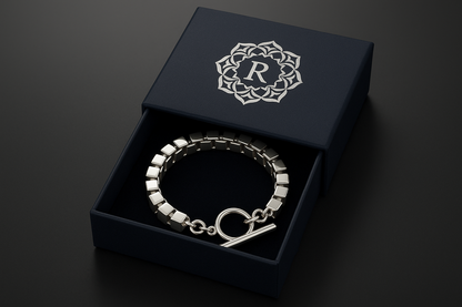 Premium packaging with Rosa Argento logo on cover